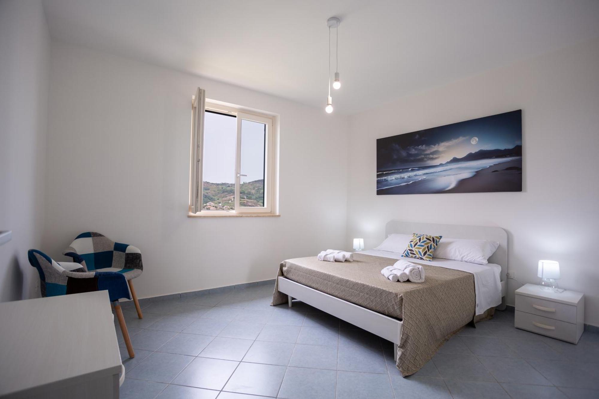 Villa Luna -parking-garden -view - Wifi- Ascea