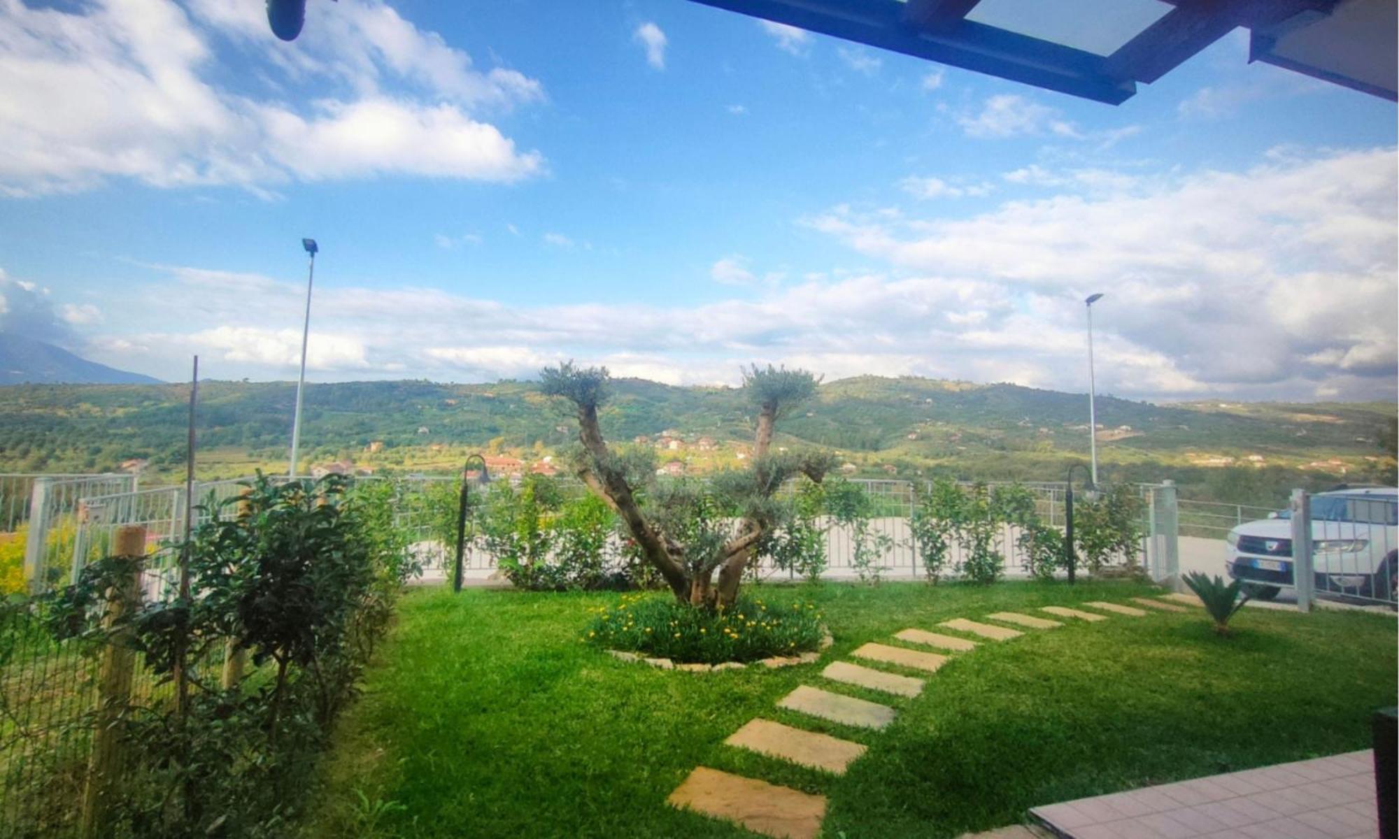 Luna -parking-garden -view - Wifi- Villa *